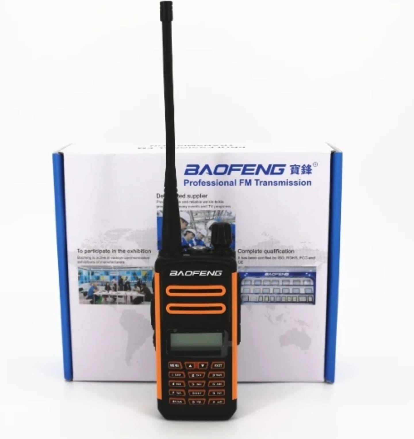 Rucna radio stanica sa originalnim pakovanjem spremna za upotrebu