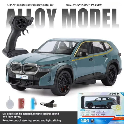 Plavi RC auto BMW XM 1:24 sa daljinskim punjivom baterijom i USB kablom