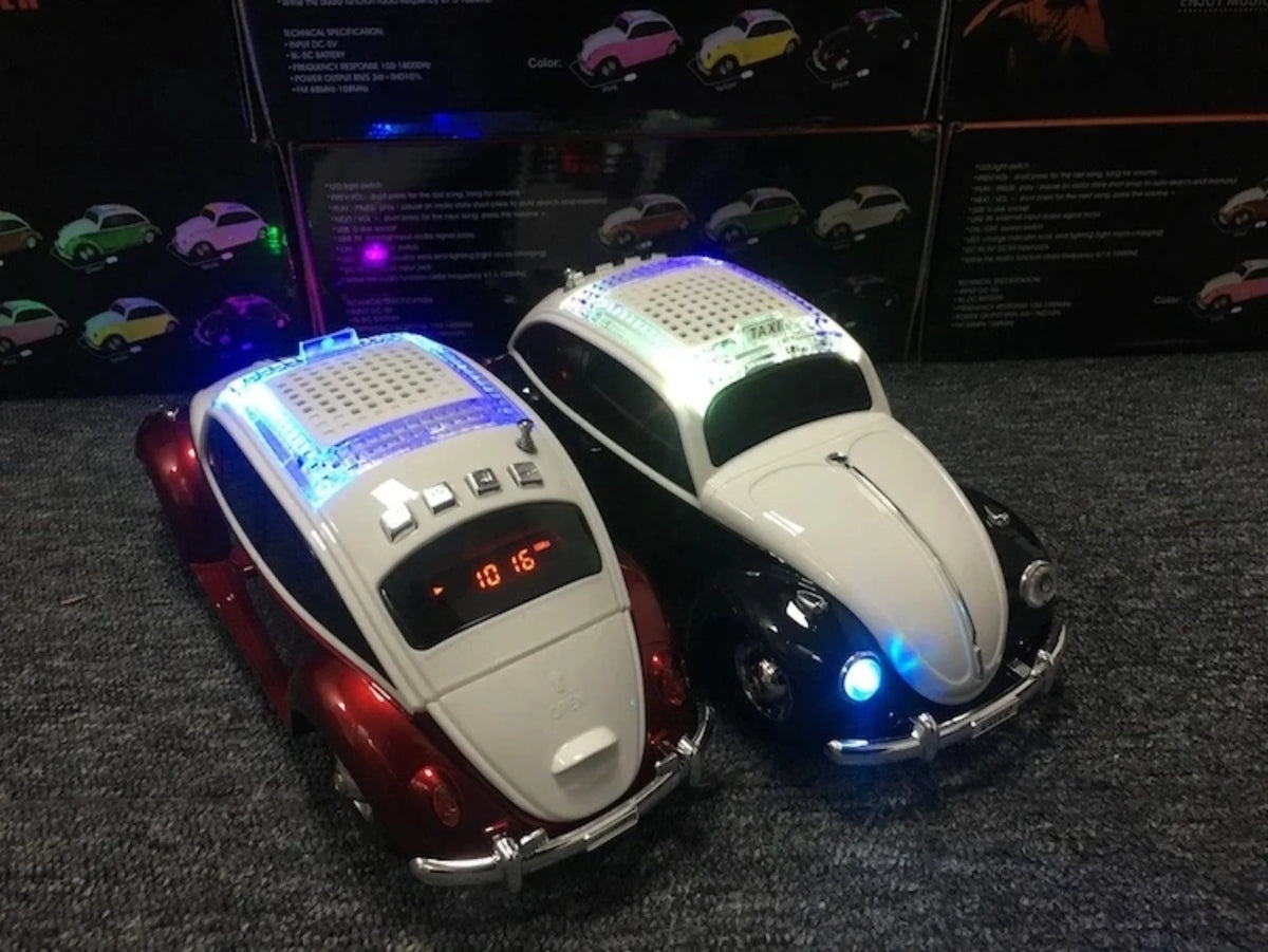 Retro auto bluetooth zvucnici sa ukljucenim LED svetlima