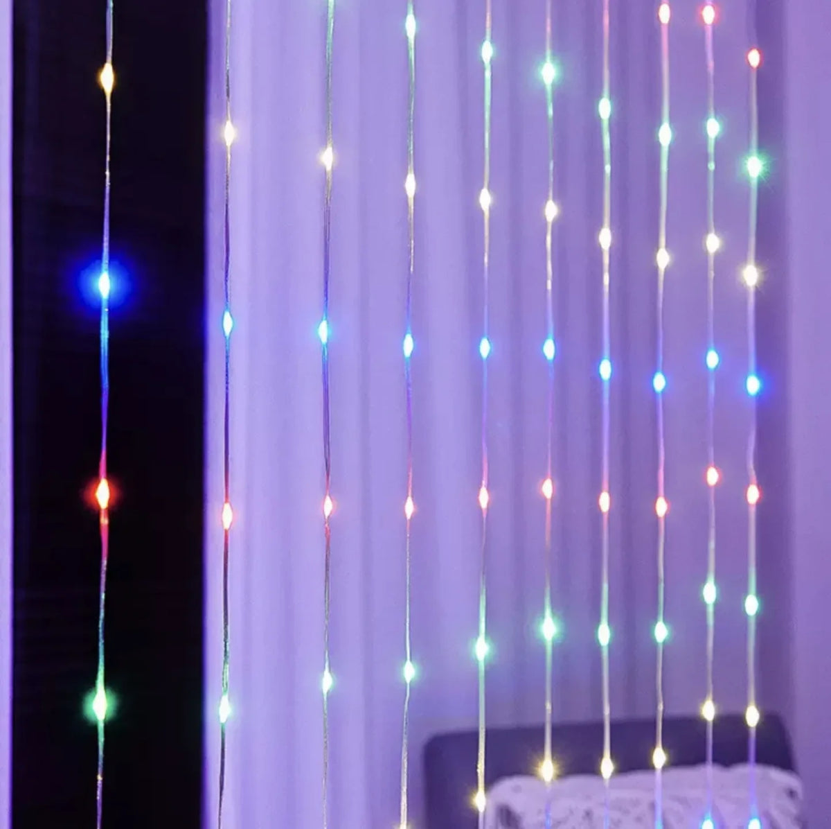 Sarena LED zavesa za dekoraciju prozora u sobi