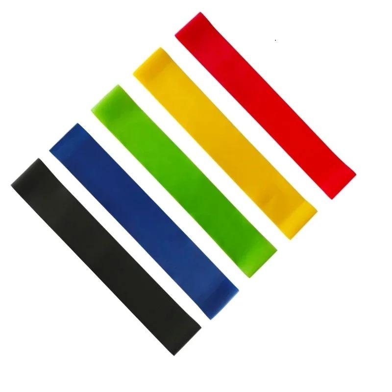 Set elasticnih traka za vezbanje u vise boja i nivoa otpora