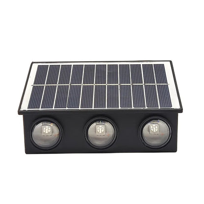 prednji izgled solarne lampe sa tri led svetla