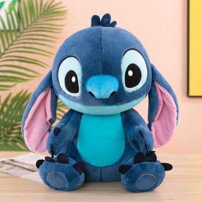 Stich plisana igracka, mali model. Slatka i kompaktna, savrsena za igru i kolekcionare.