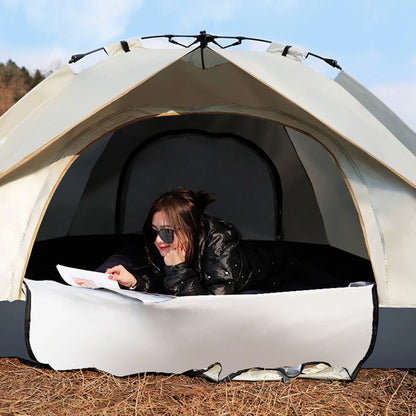 Prostrana unutrasnjost automatskog satora pogodna za spavanje i odmor