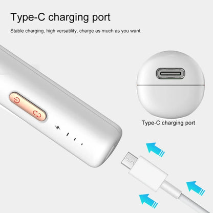 Detalj USB-C prikljucka za punjenje mini turpije za nokte