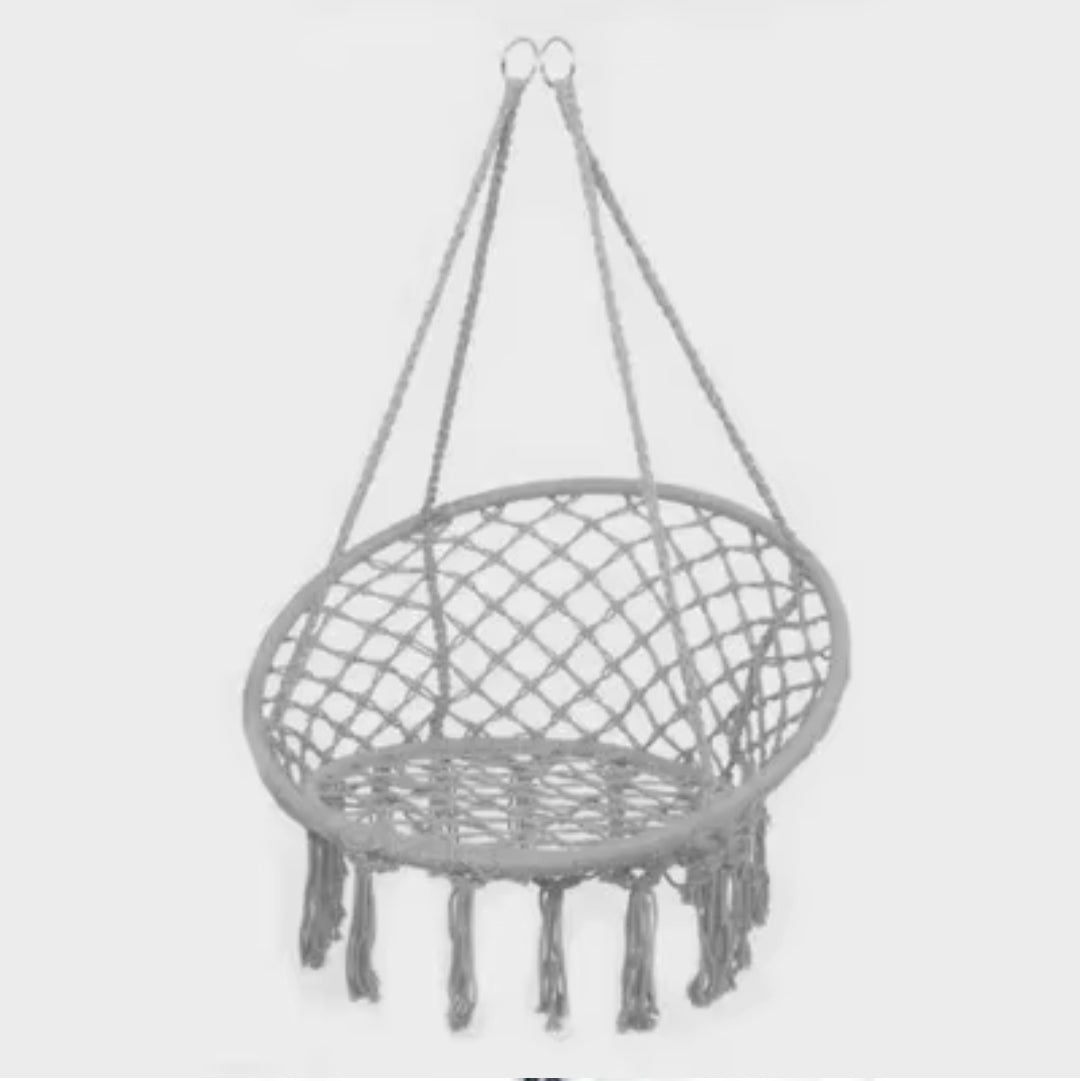 siva viseca stolica za balkon i dnevnu sobu