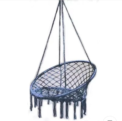 plava viseca pletena stolica 