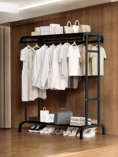 Viseci stalak za garderobu odlaganje odece hodnik spavaca soba organizacija