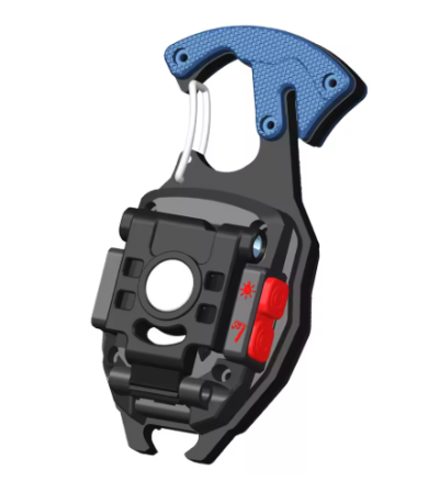 Prikaz visenamenskog priveska za kljuceve. Oprema je neophodna za kampovanje.