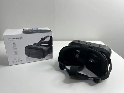 VR naocare za telefon sa prikazanom ambalazom na stolu