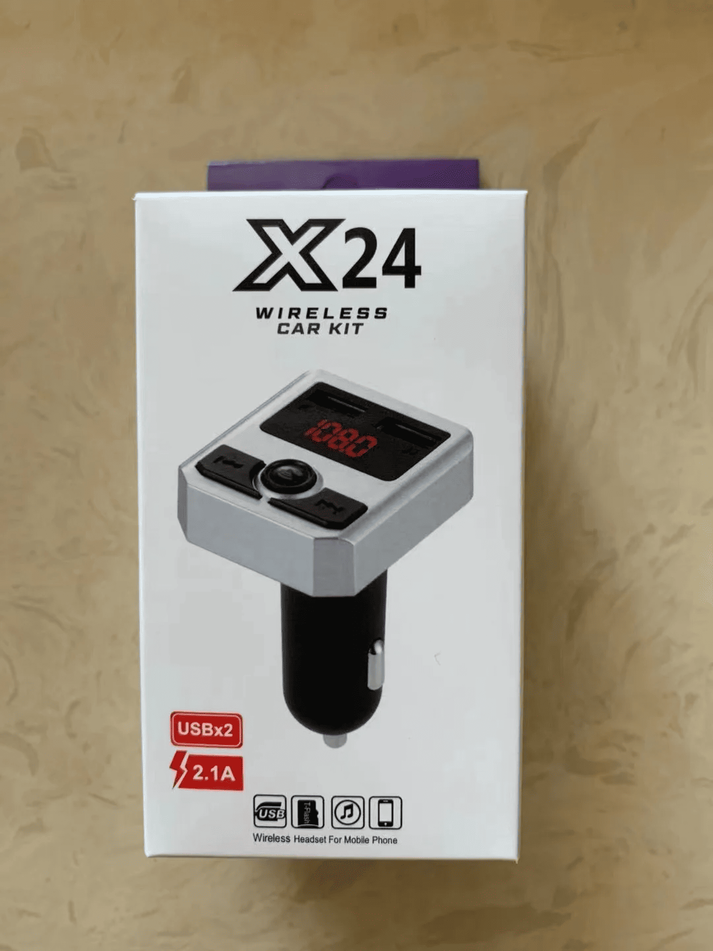 X24 bluetooth fm transmiter za auto u originalnom pakovanju