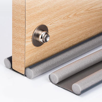 Zaptivna traka za vrata postavljena ispod vrata protiv promaje i buke