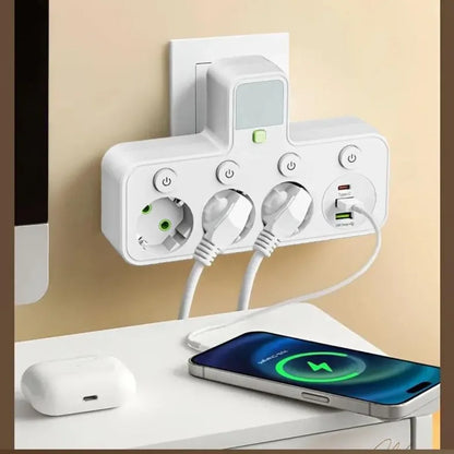 Beli zidni razdelnik sa 3 uticnice i USB punjenjem na zidu iznad stola