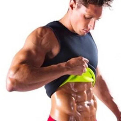 prikaz muske termo majice za znojenje tokom vezbanja za topljenje masnih naslaga